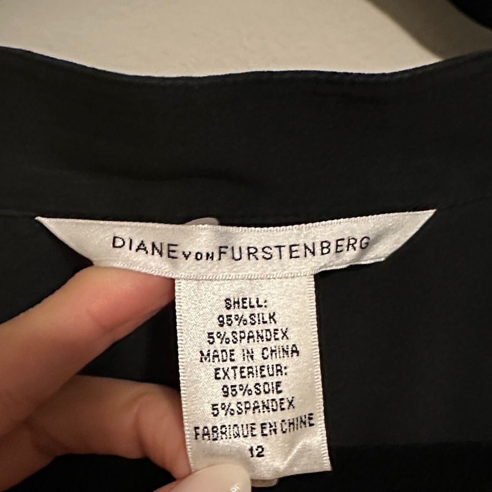 Diane Von Furstenberg Black Silk-Blend Garment